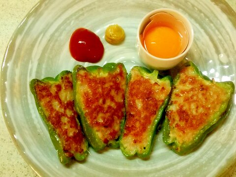 鶏つくね風、ピーマンの肉詰め